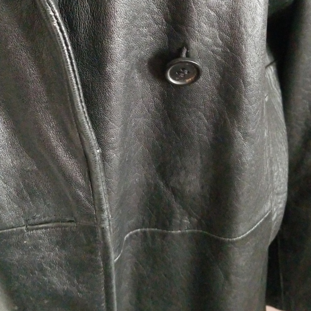 Leather jacket - Picture 2 of 2